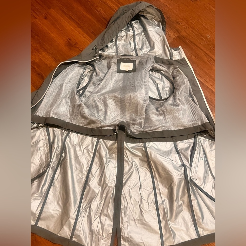 Laundry By Shelli Segal Packable Raincoat Olive Green Nylon Jacket size M - Picture 11 of 14
